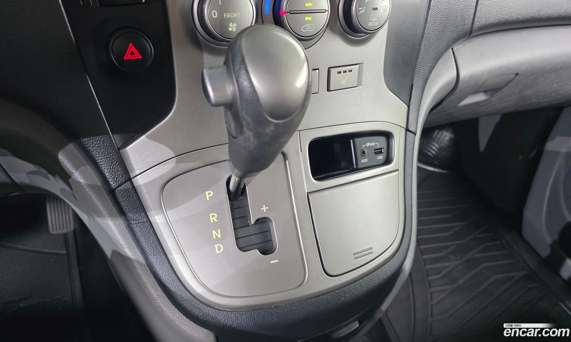 Hyundai Grand Starex 2014 — 18