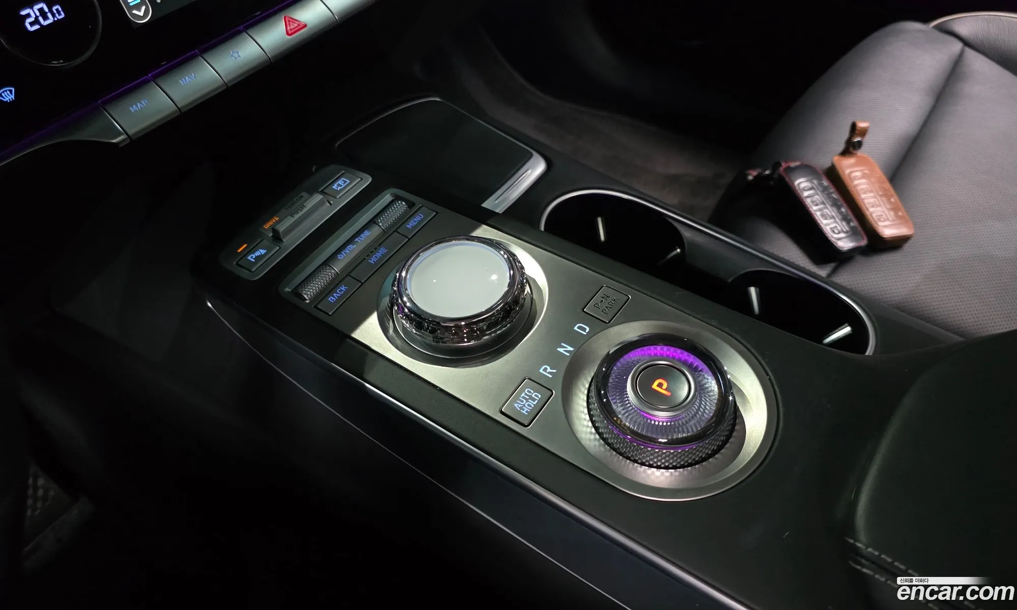 Genesis GV70 2022 — 34
