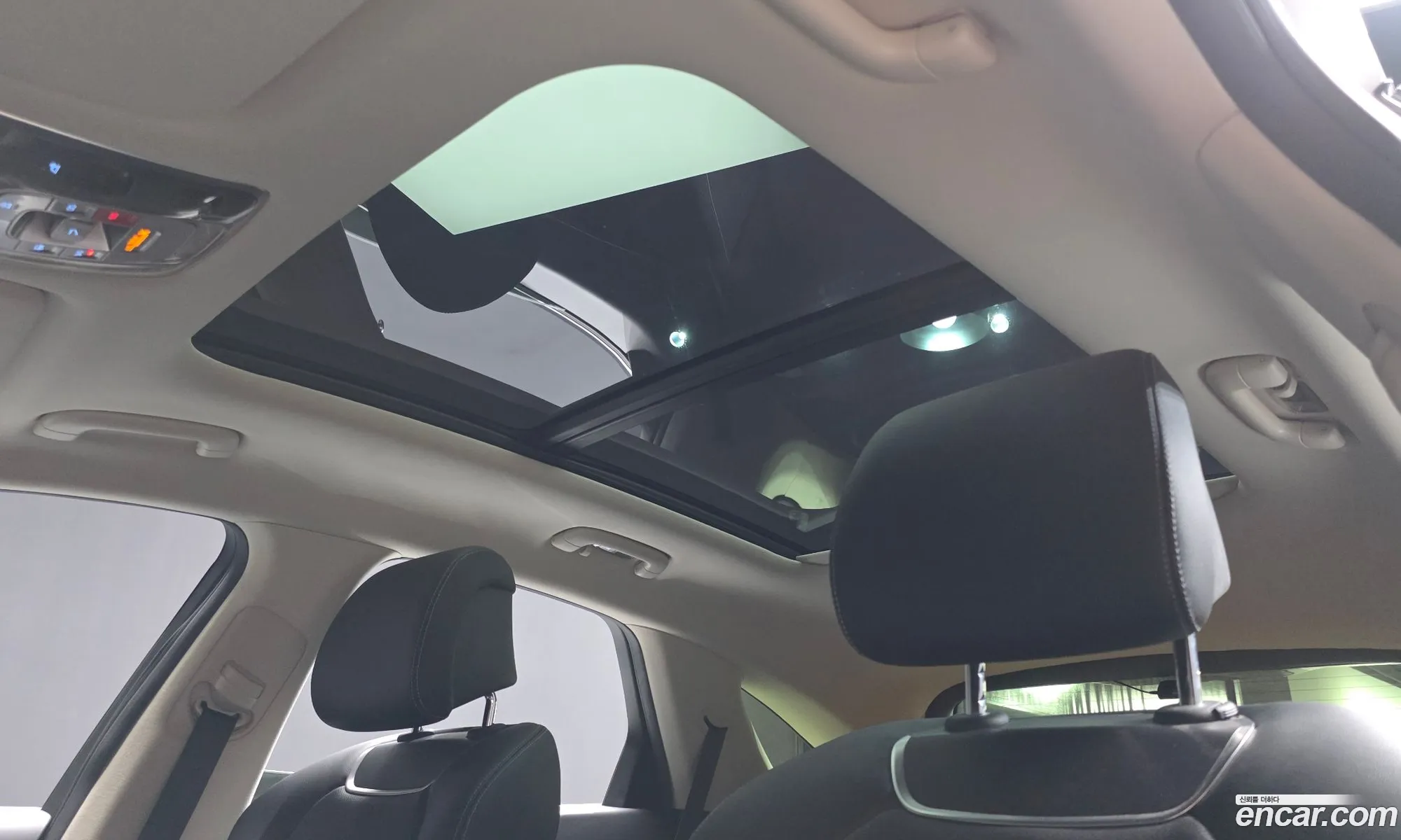 Genesis GV70 2022 — 26