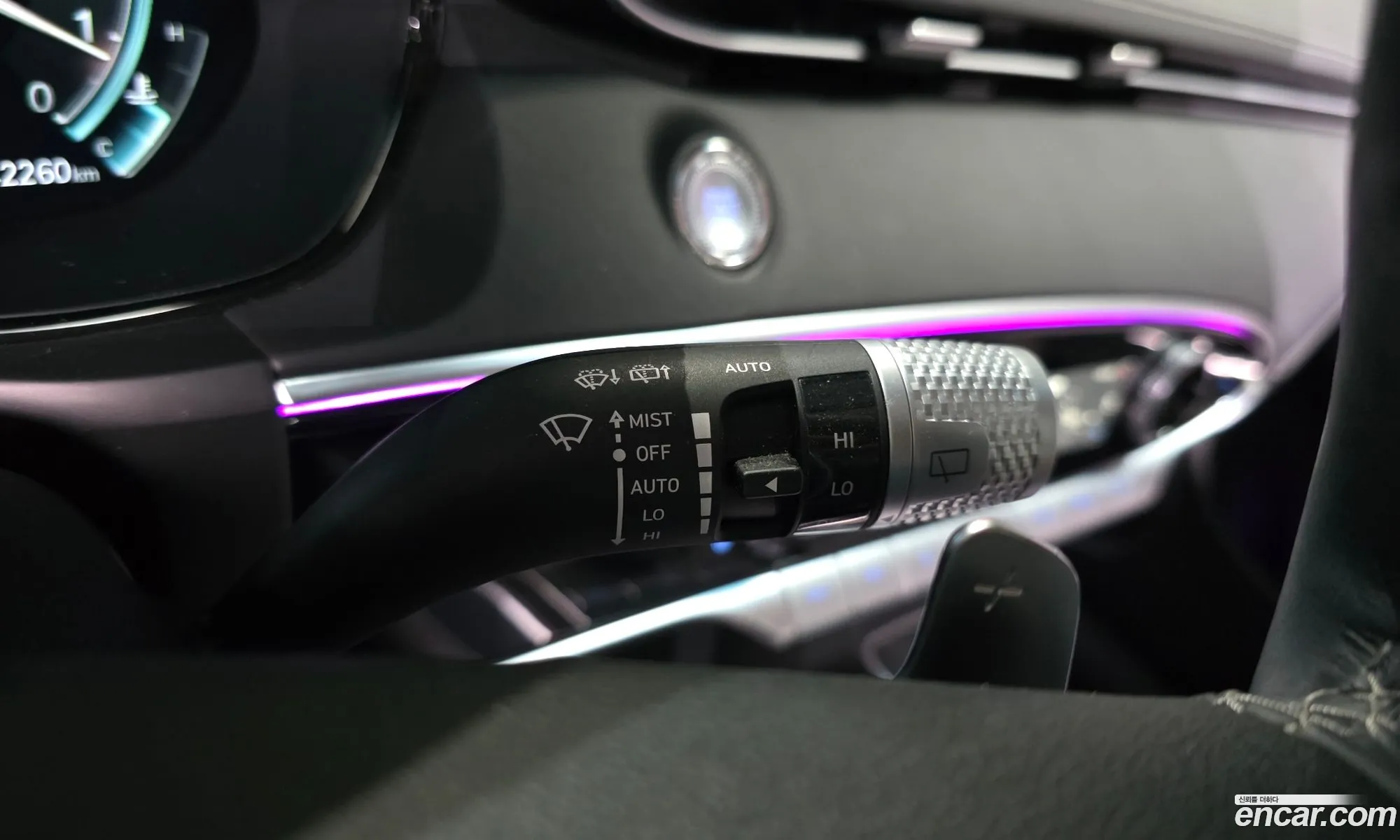 Genesis GV70 2022 — 23
