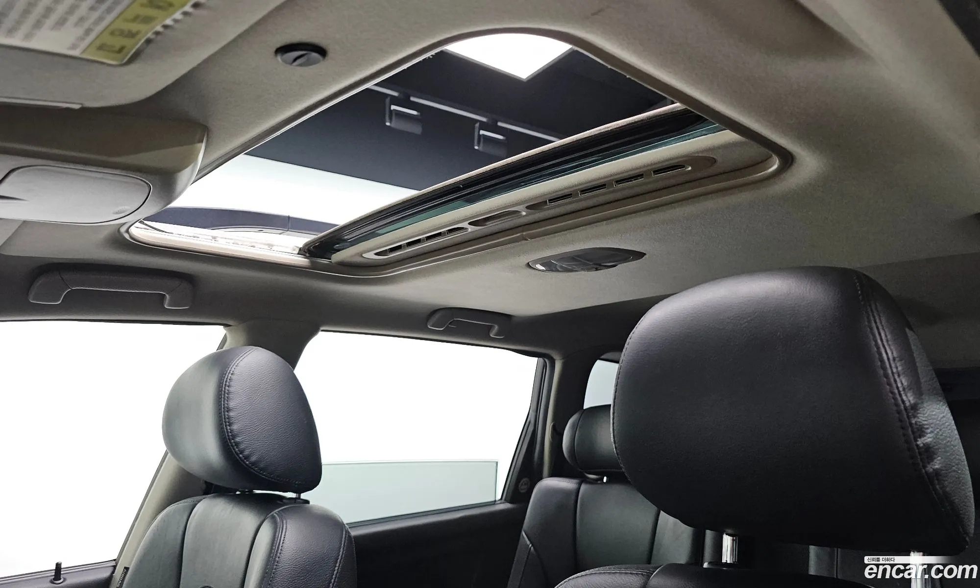 KG Mobility (SsangYong) Rexton W 2014 — 16
