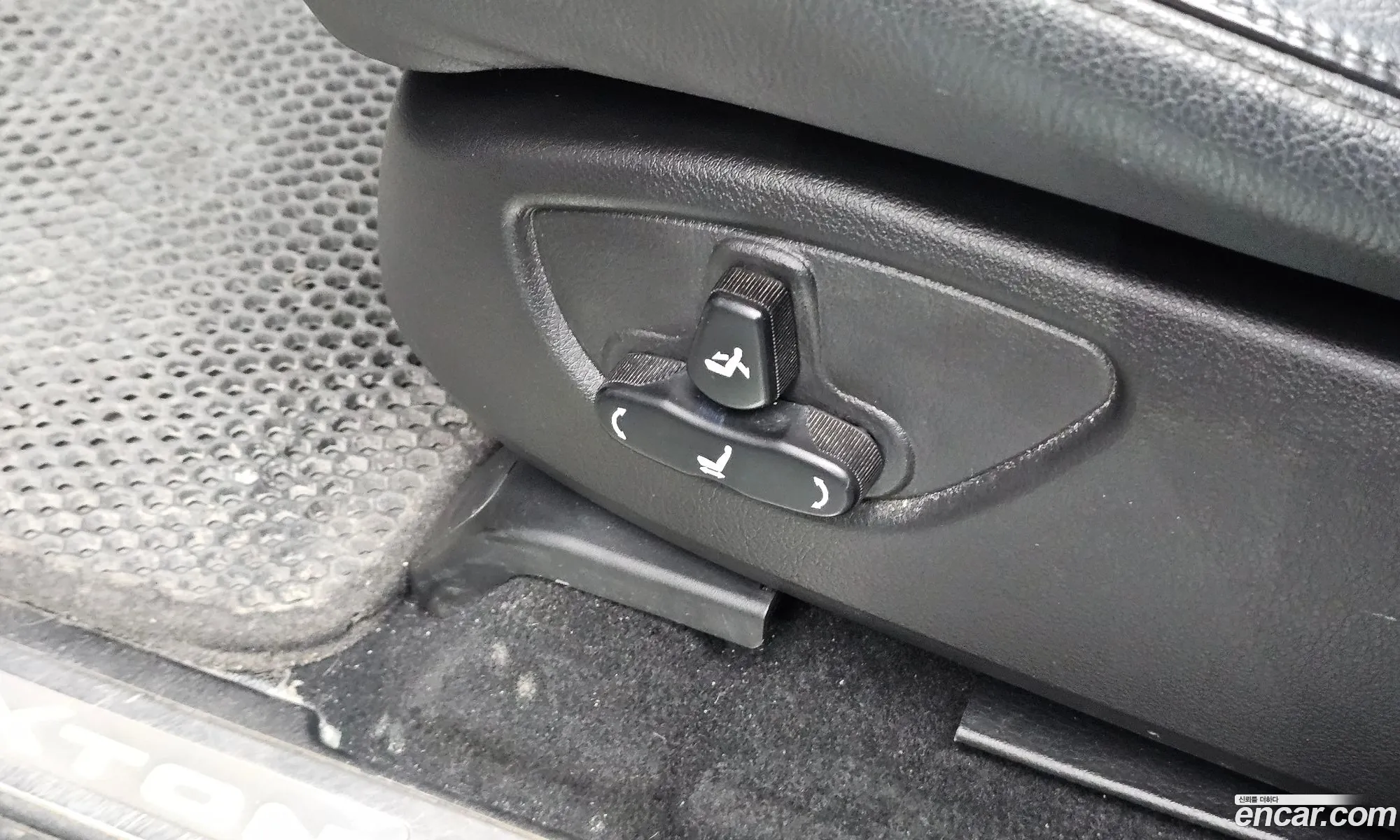 KG Mobility (SsangYong) Rexton W 2014 — 7