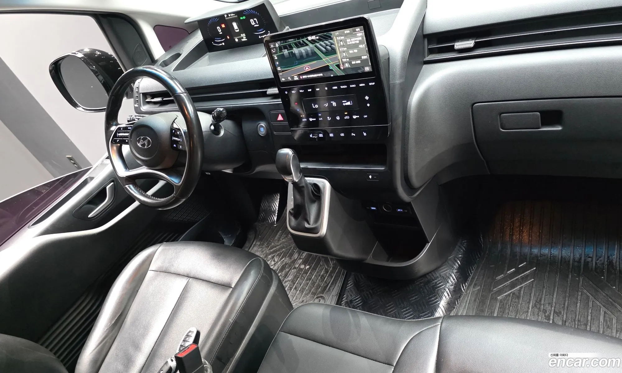 Hyundai Staria 2021 — 2