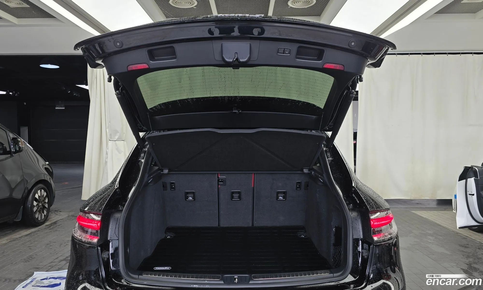 Porsche Macan 2023 WP1AG295XPLB52224 — 9