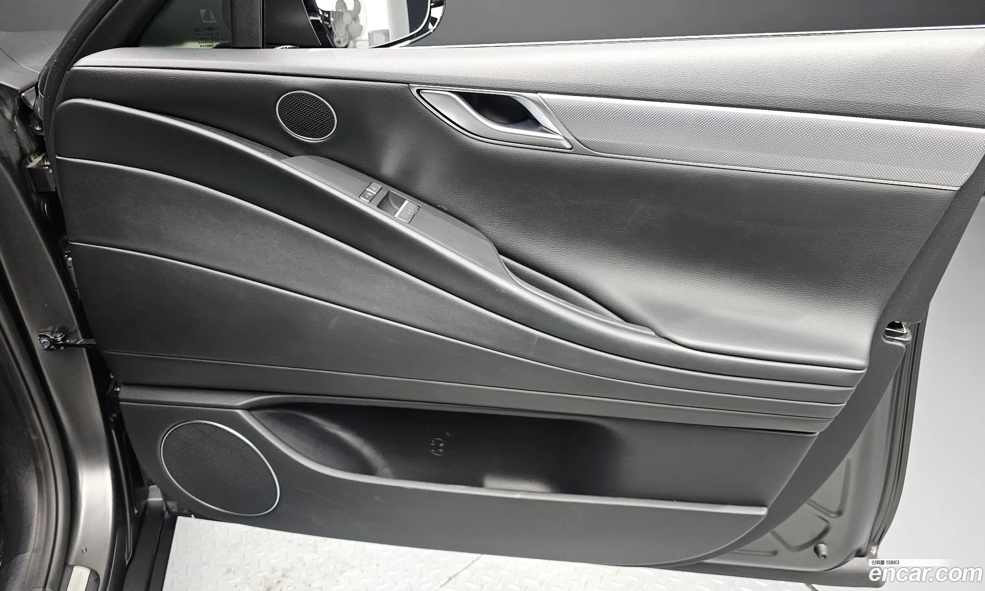 Genesis G80 2022 — 3
