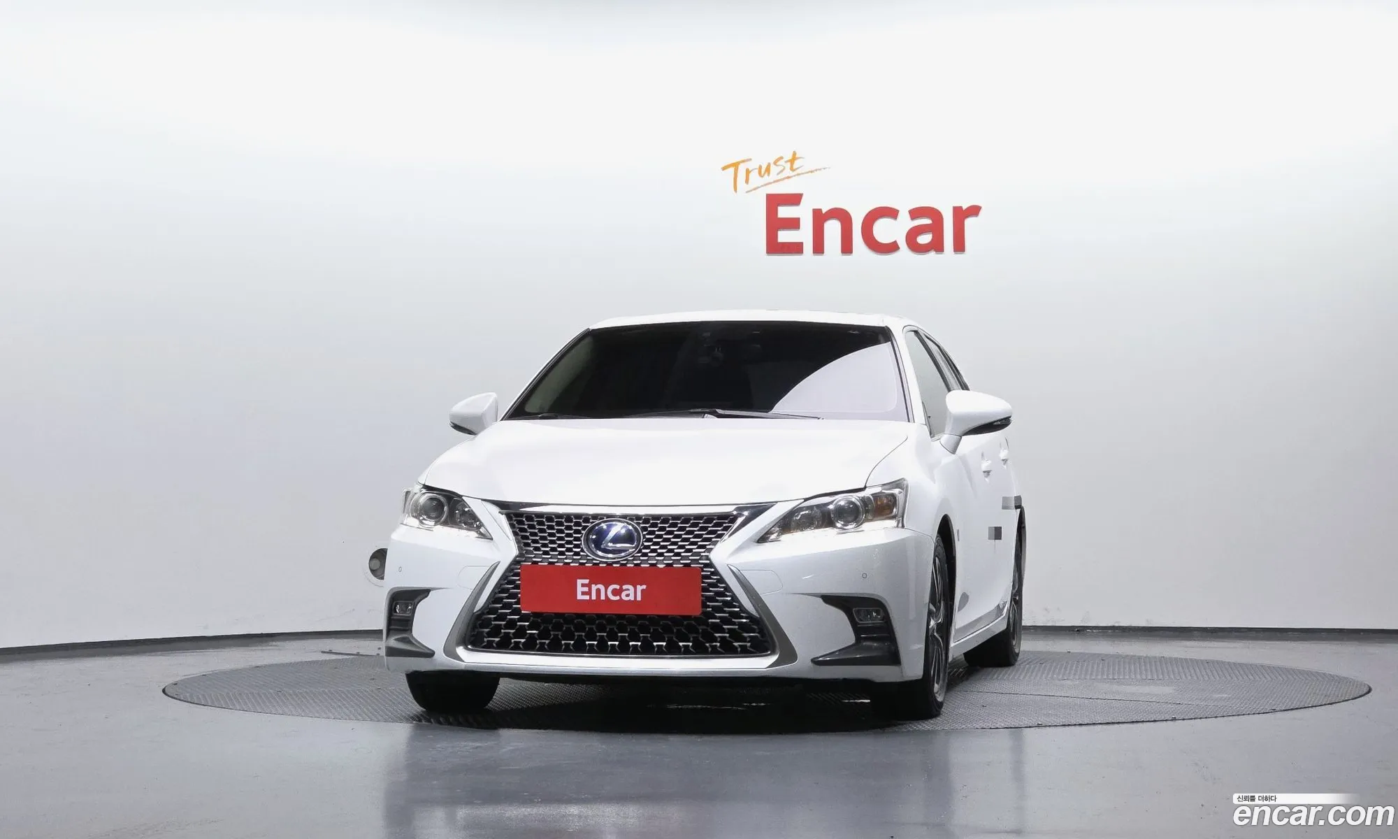 Lexus CT200h 2017 JTHKD5BH1J2314497 — 9