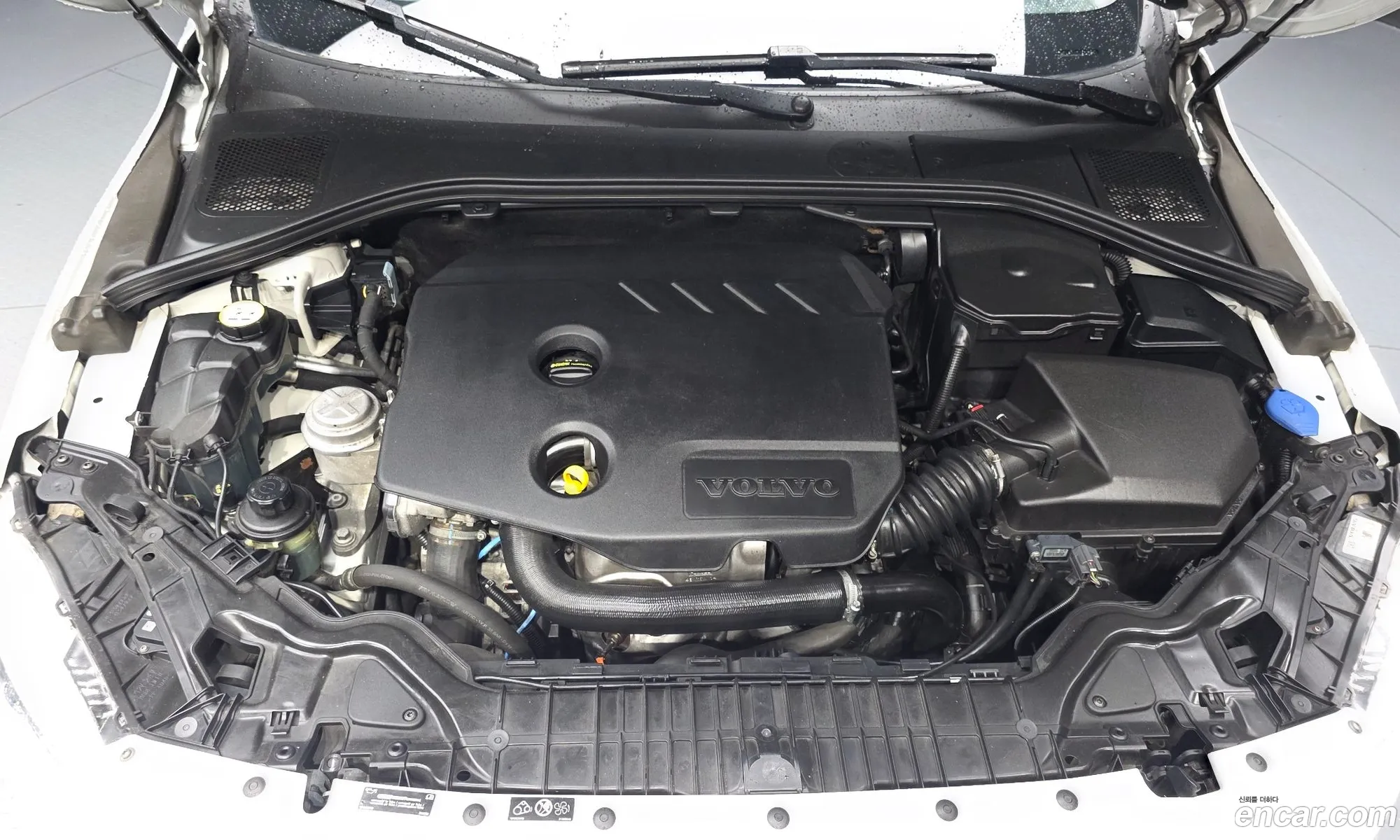 Volvo S60 2015 YV1FS84BBF2354944 — 18