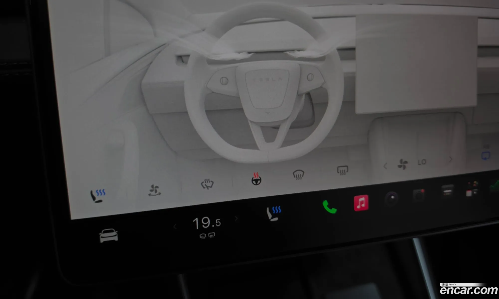 Tesla Model Y 2025 LRWYGCEK4SC202168 — 26