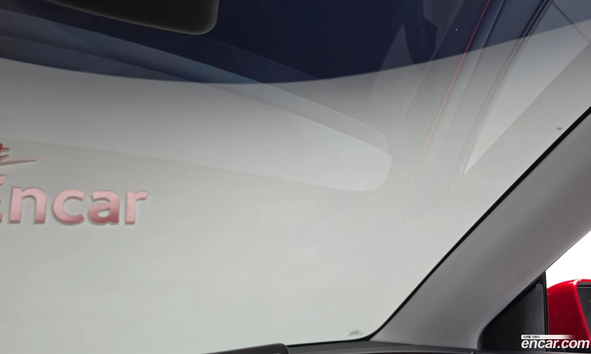 Tesla Model Y 2025 LRWYGCEK4SC202168 — 4
