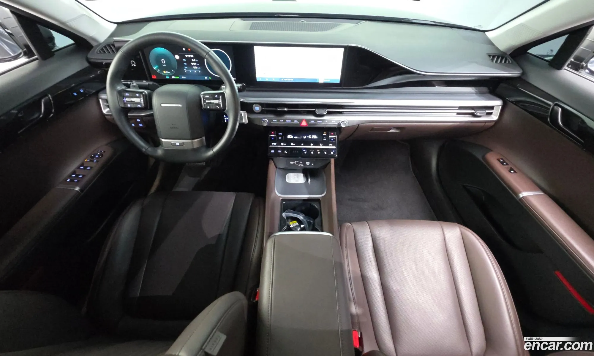 Hyundai Grandeur Hybrid 2023 — 7