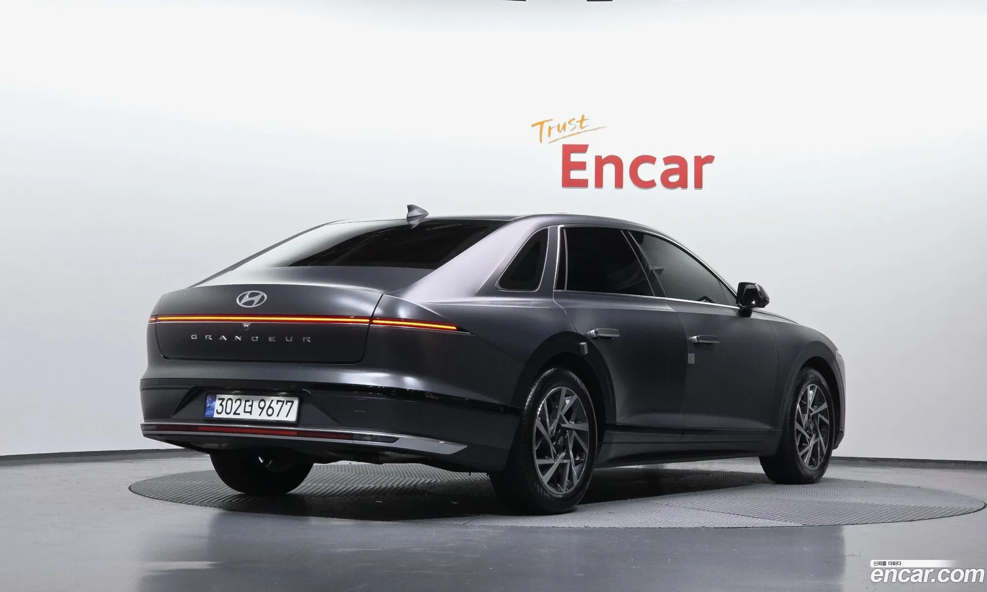 Hyundai Grandeur Hybrid 2023 — 22