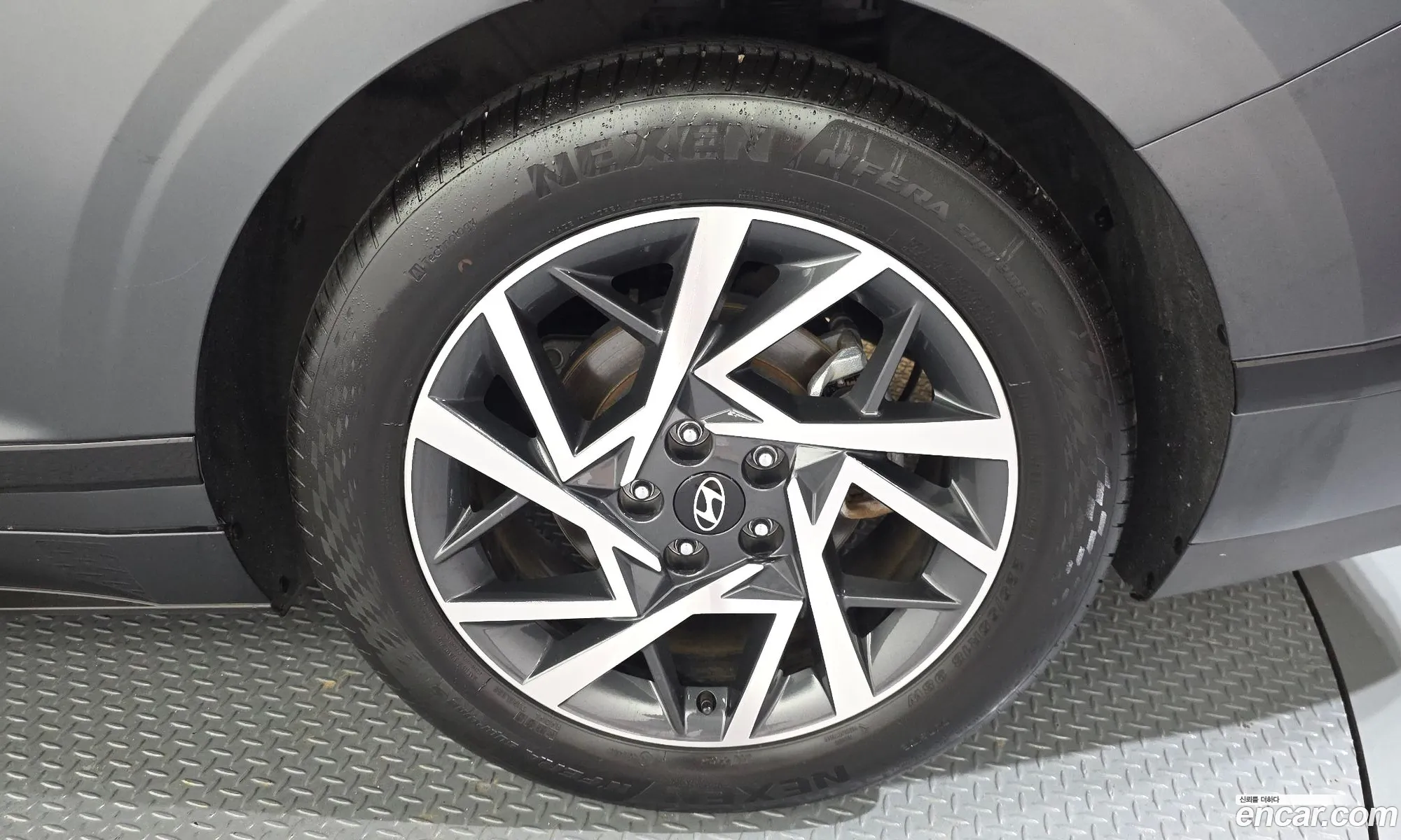Hyundai Grandeur Hybrid 2023 — 19