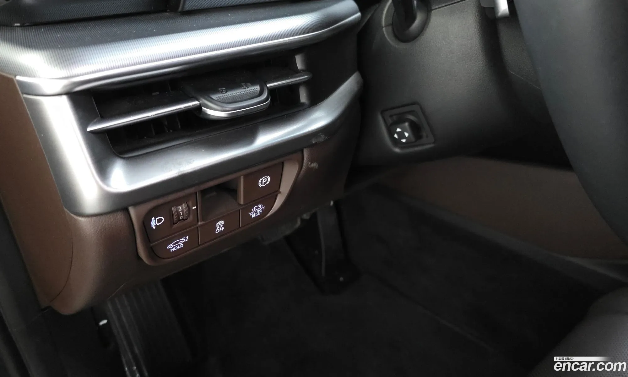 Hyundai Grandeur Hybrid 2023 — 3