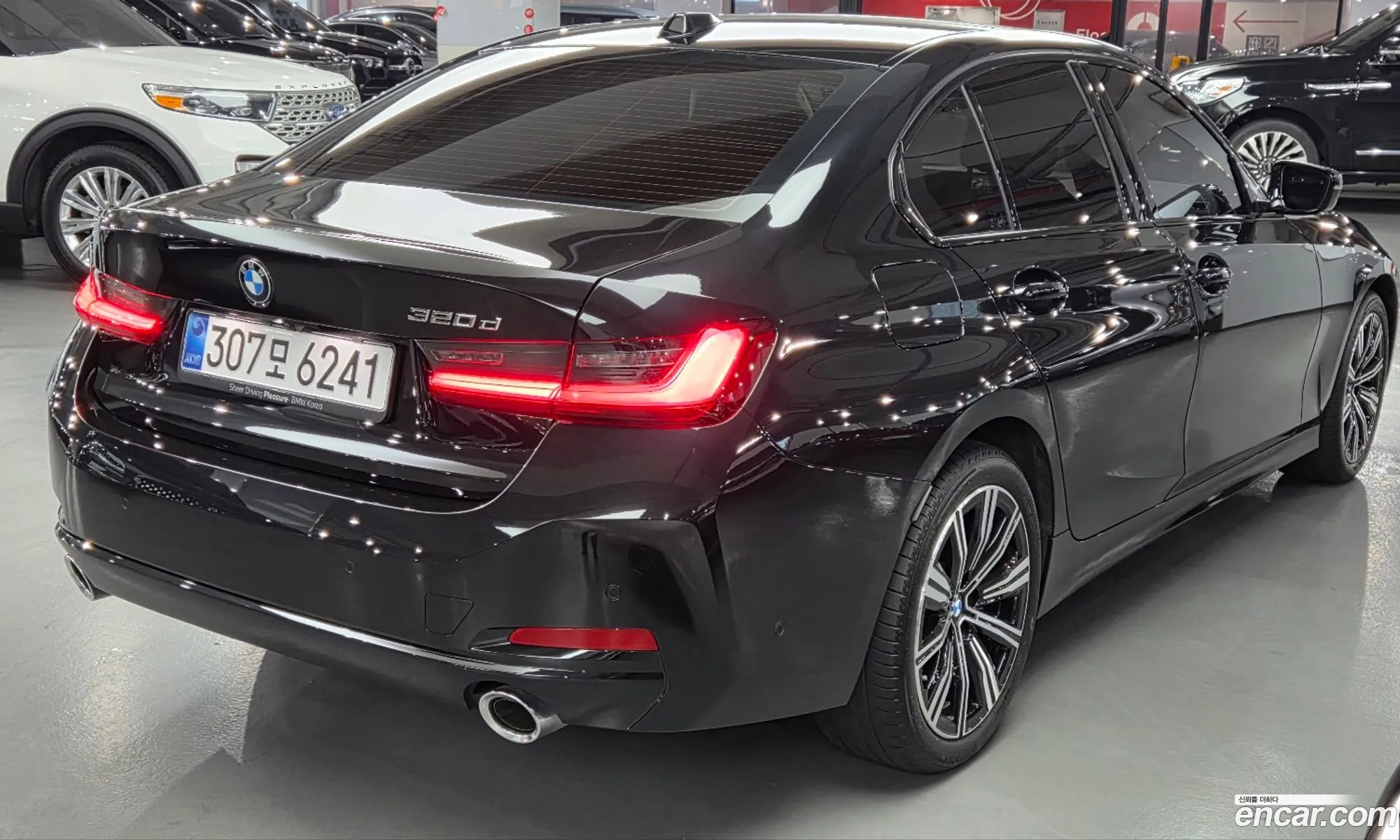 BMW 3 Series 2025 — 3