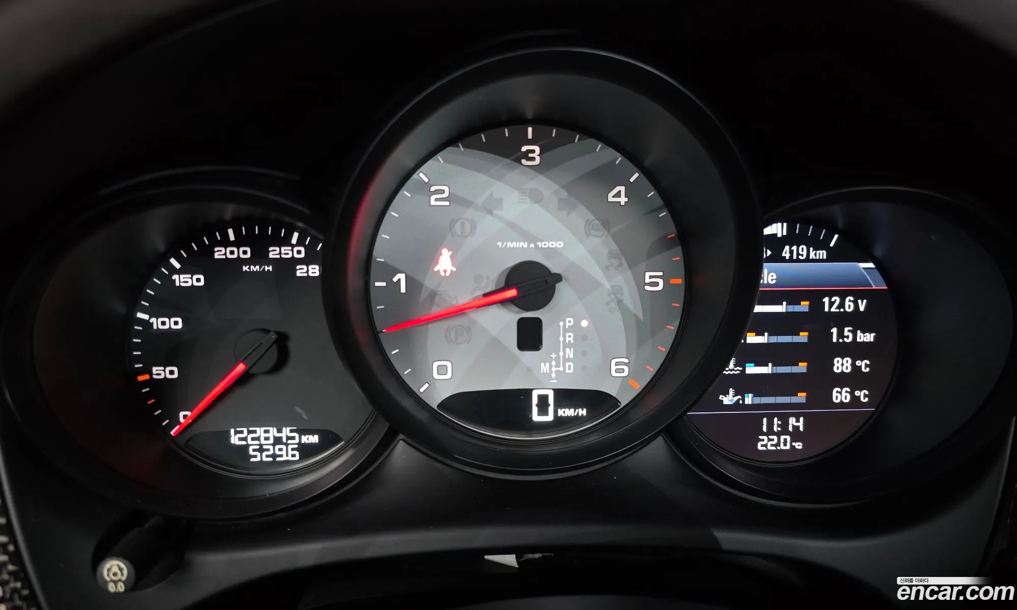 Porsche Macan 2015 WP1AD2956FLB86958 — 18