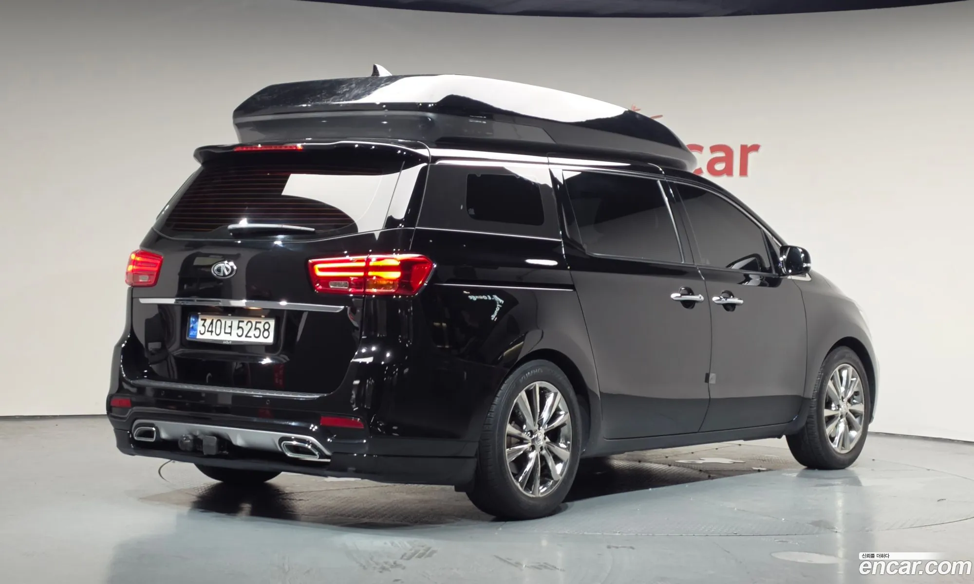 Kia Carnival 2019 — 12