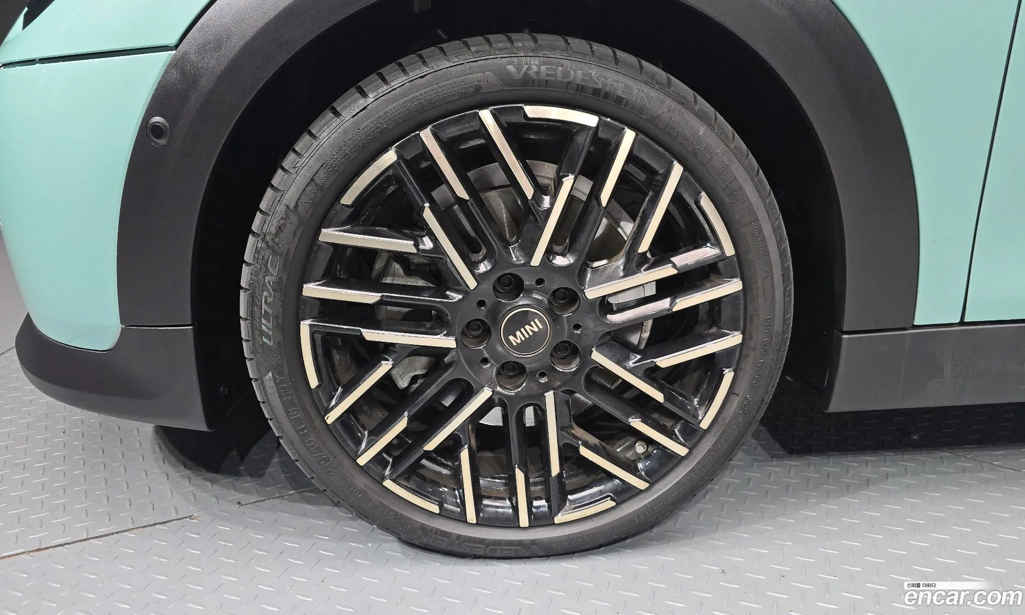Mini Cooper S 2024 — 9