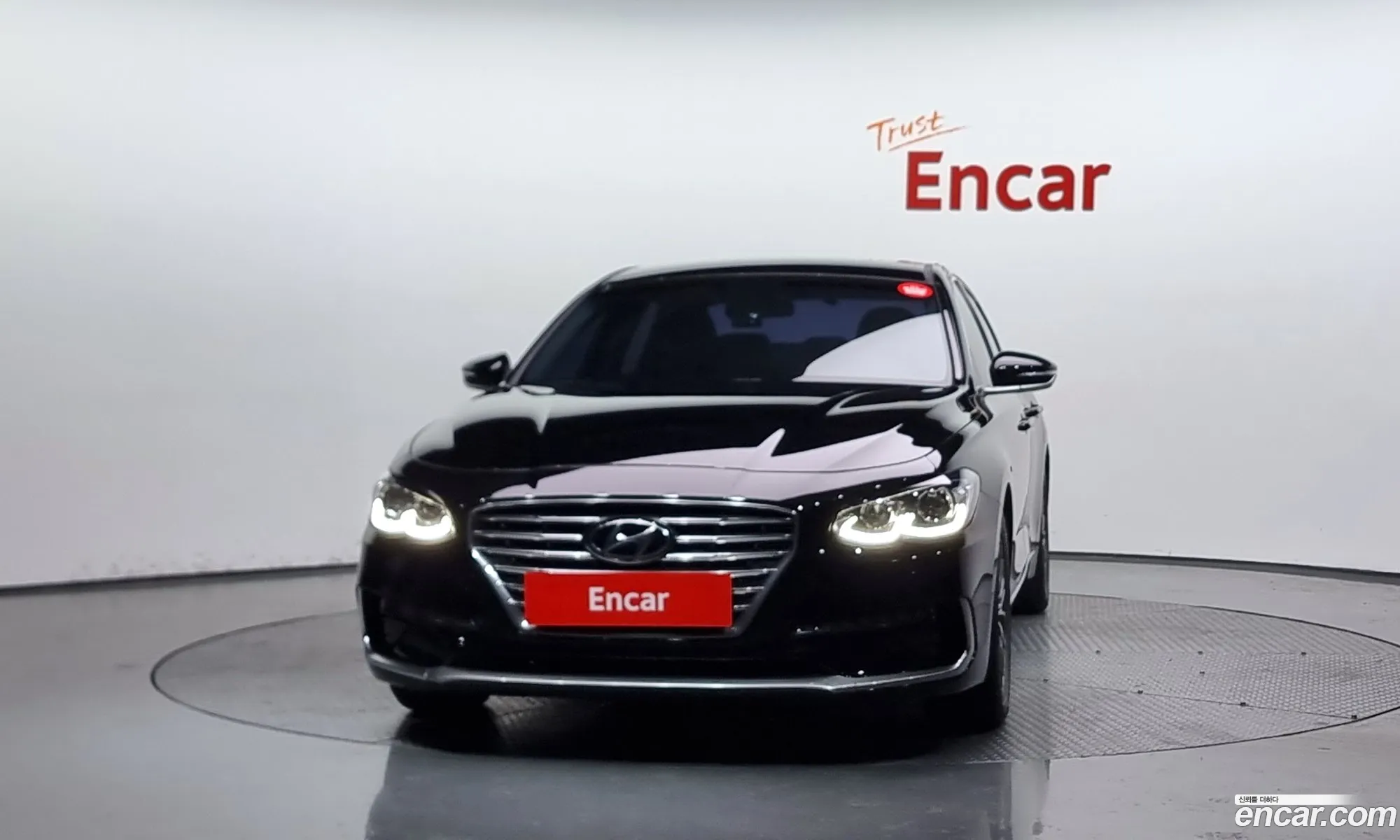 Hyundai Grandeur IG Hybrid 2018 — 13