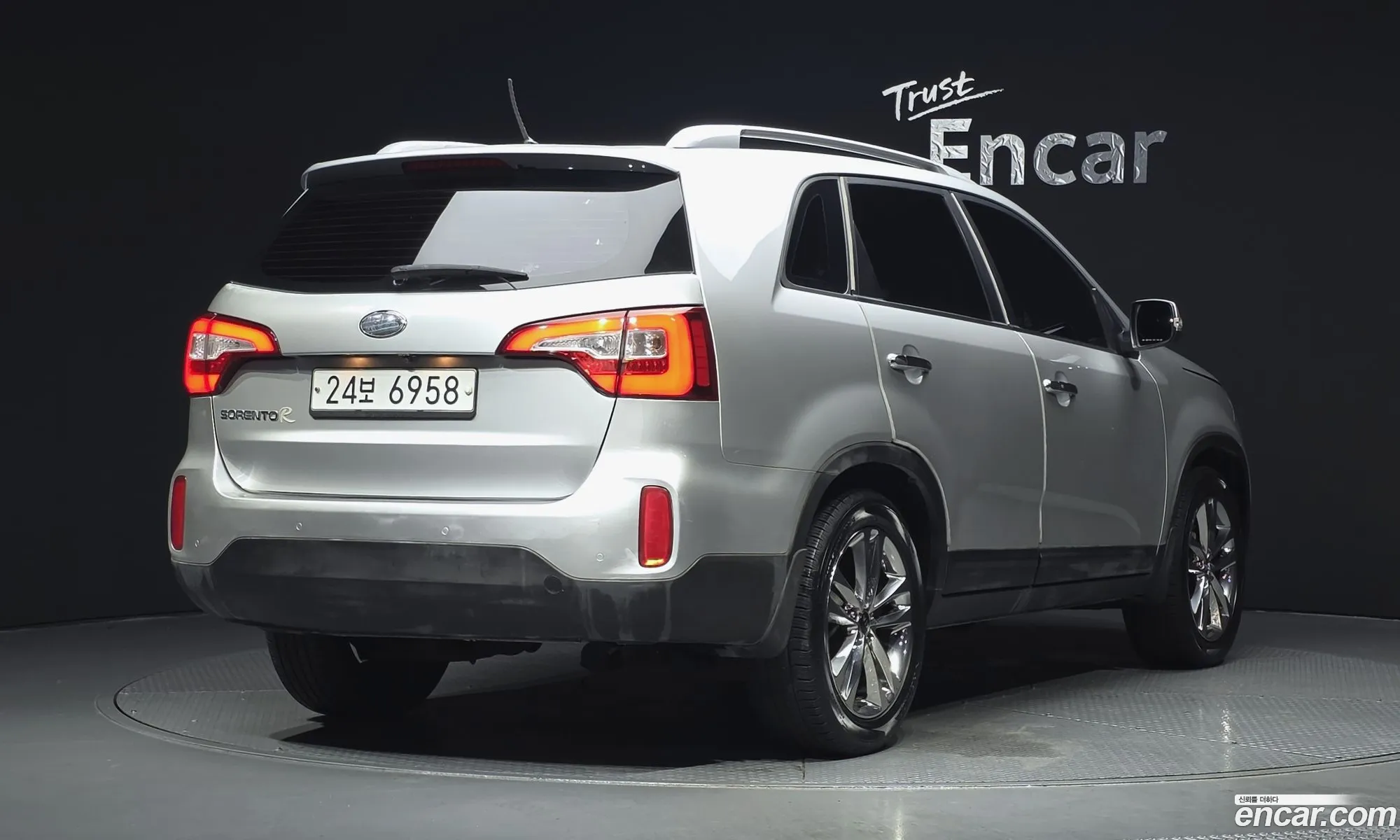Kia Sorento R 2013 — 11