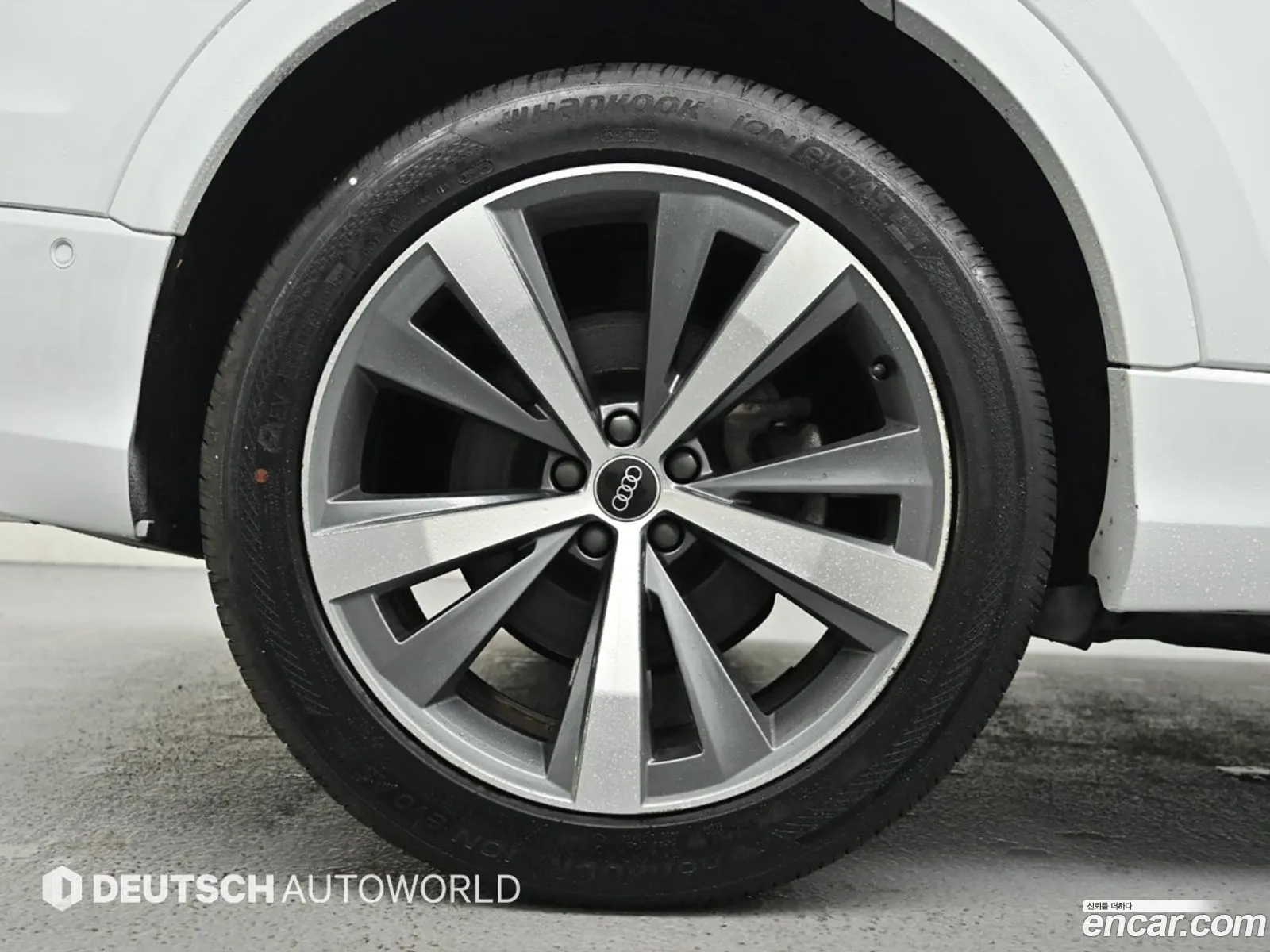 Audi Q8 2021 — 12
