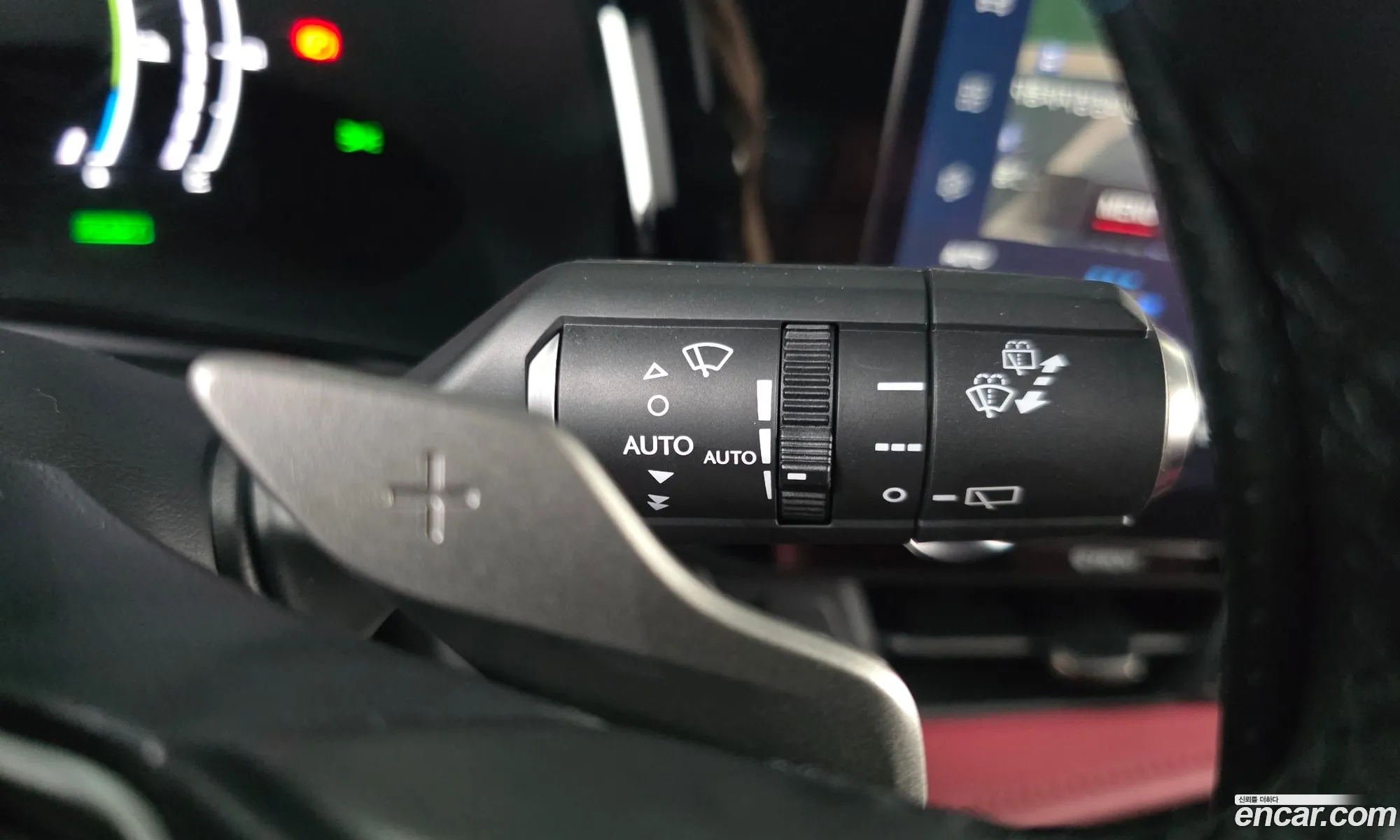 Lexus NX450h+ 2023 — 14