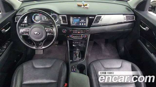 Kia Niro 2016 — 4