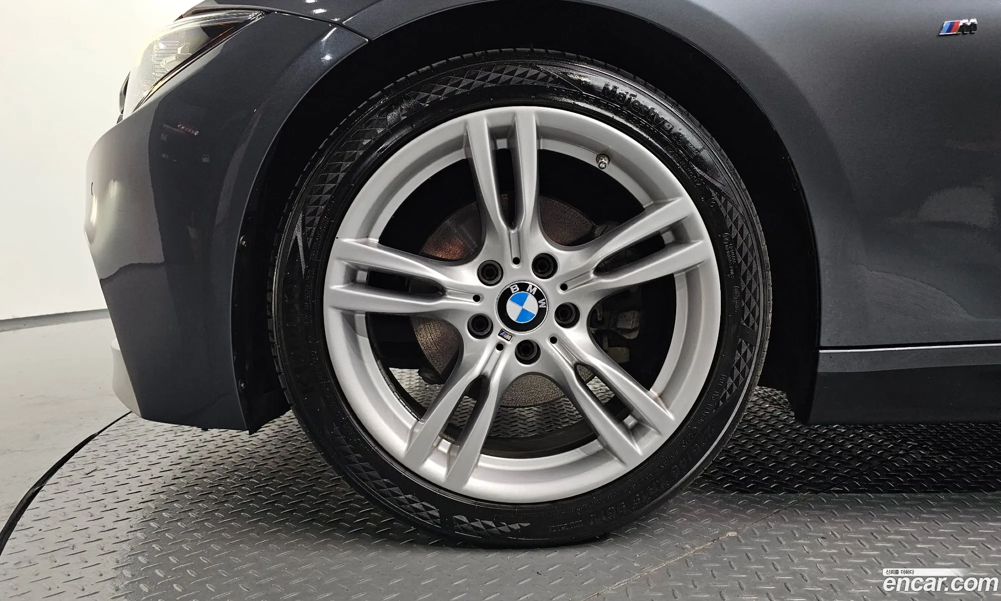 BMW 3 Series 2018 WBA8B9105JA538492 — 10