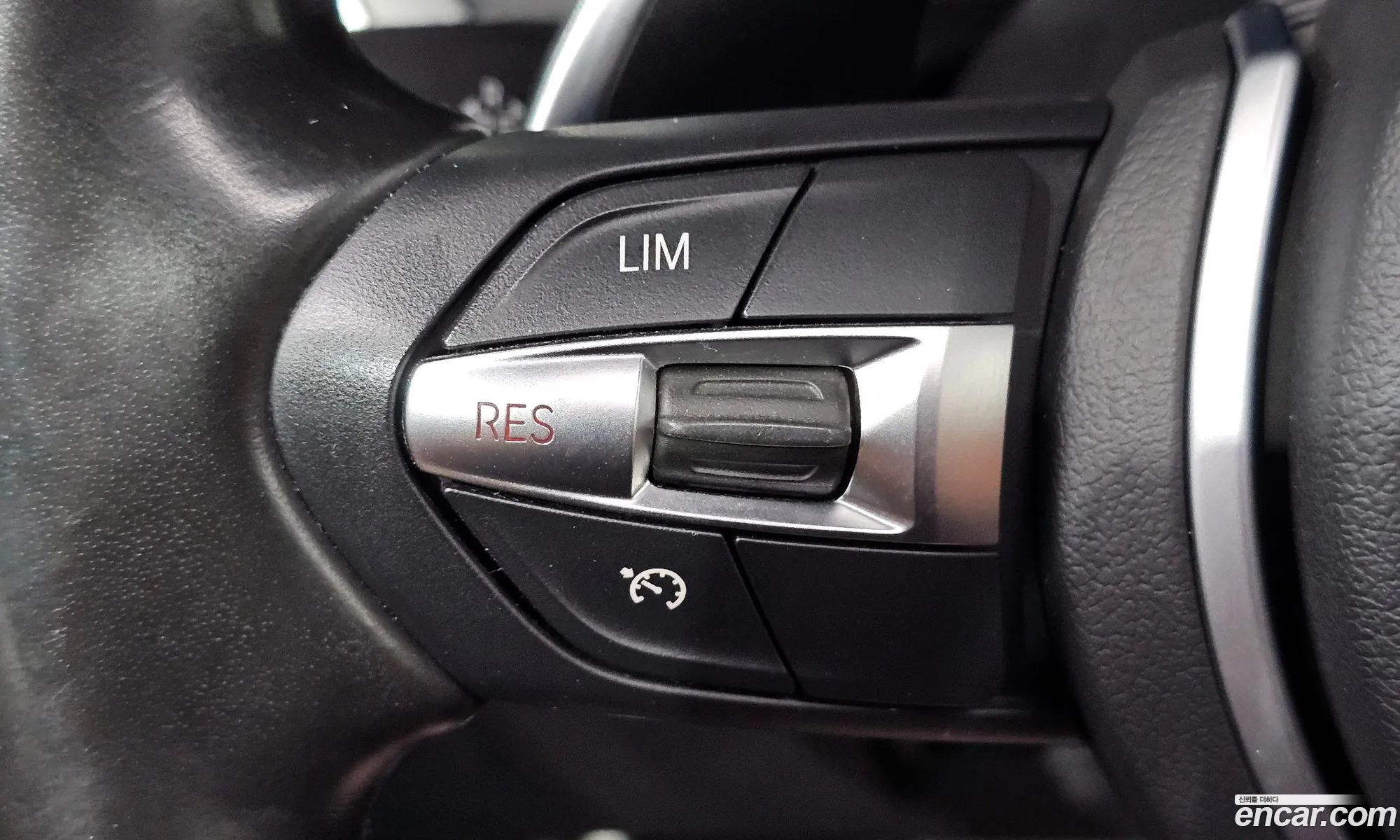 BMW 3 Series 2018 WBA8B9105JA538492 — 4