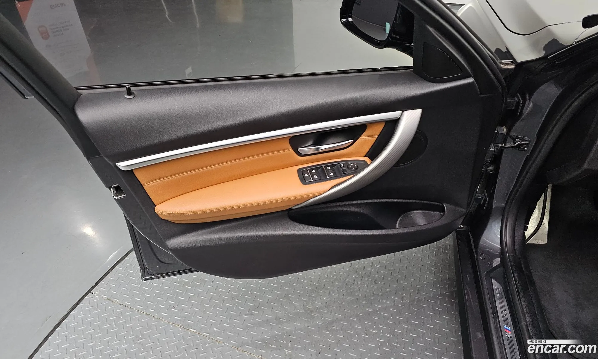 BMW 3 Series 2018 WBA8B9105JA538492 — 28