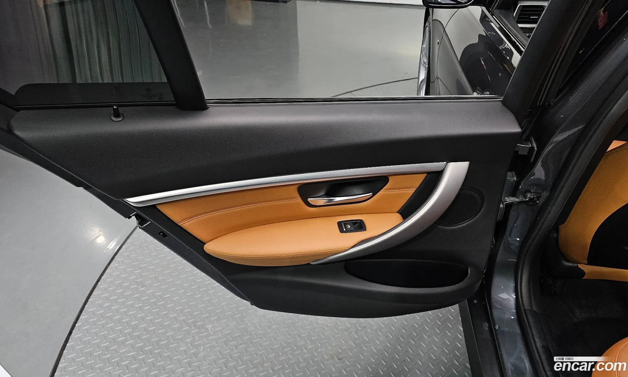 BMW 3 Series 2018 WBA8B9105JA538492 — 12