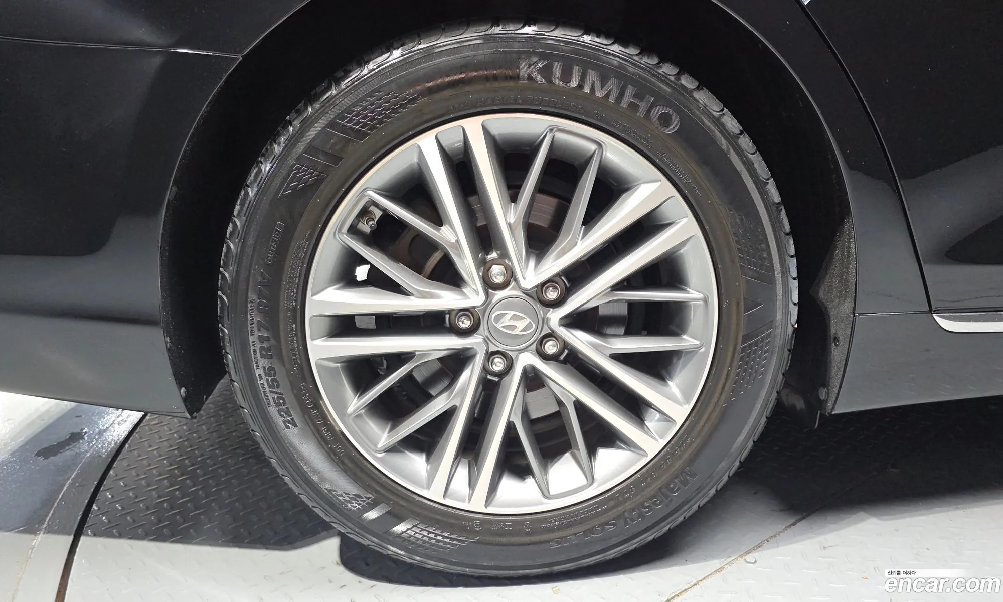 Hyundai Grandeur IG 2016 — 26