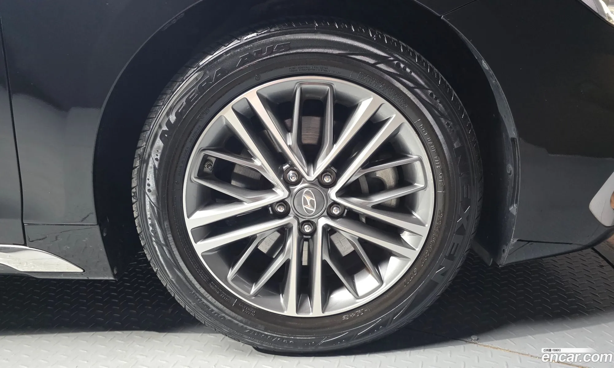 Hyundai Grandeur IG 2016 — 21
