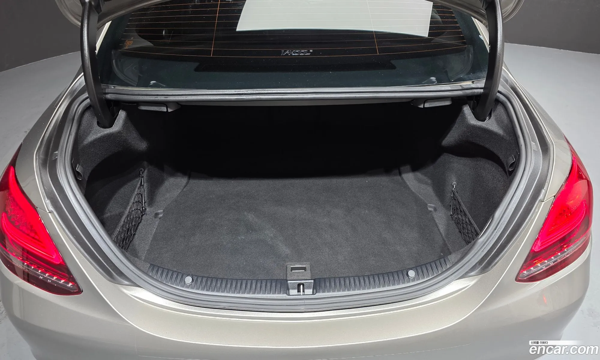Mercedes-Benz C-Class W205 2020 — 30