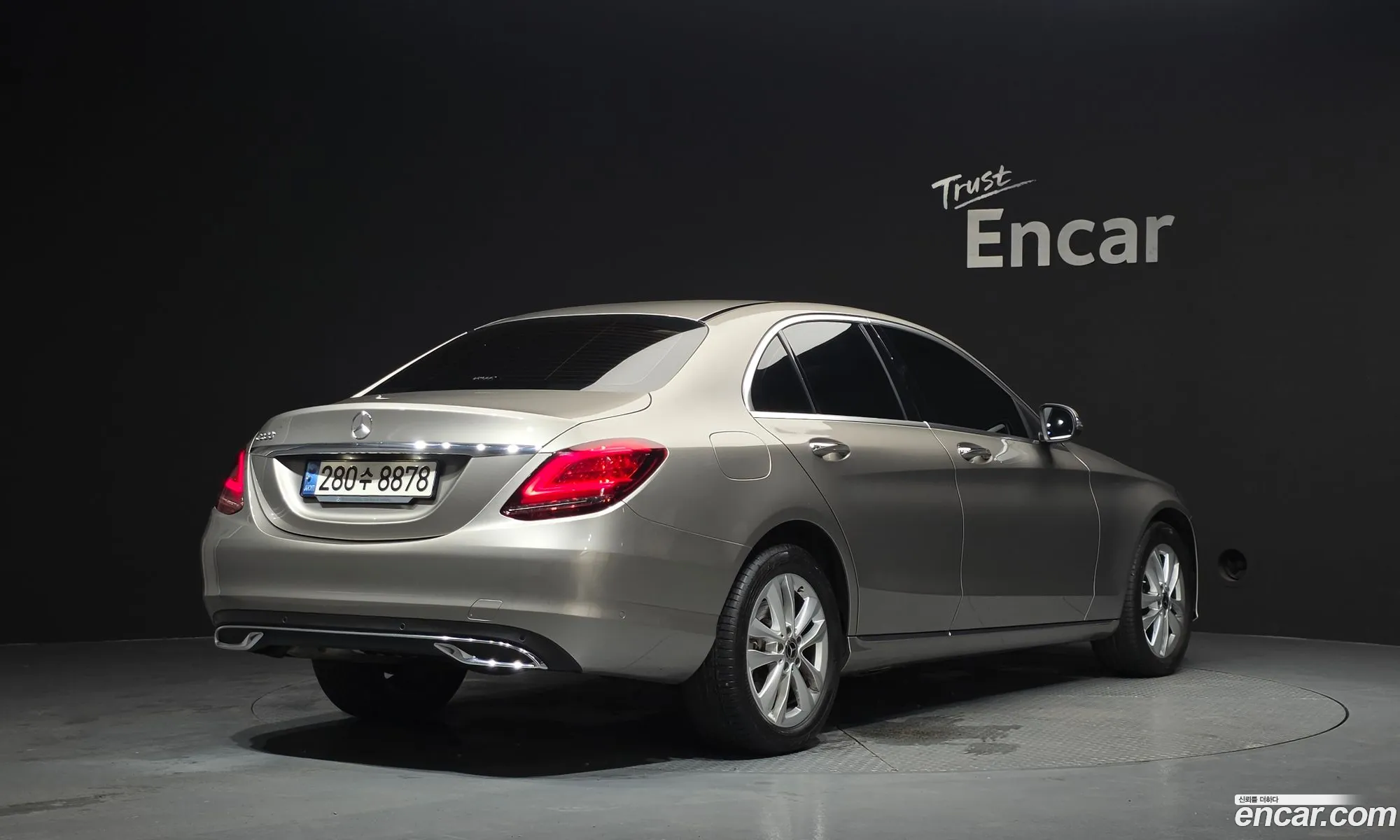 Mercedes-Benz C-Class W205 2020 — 19