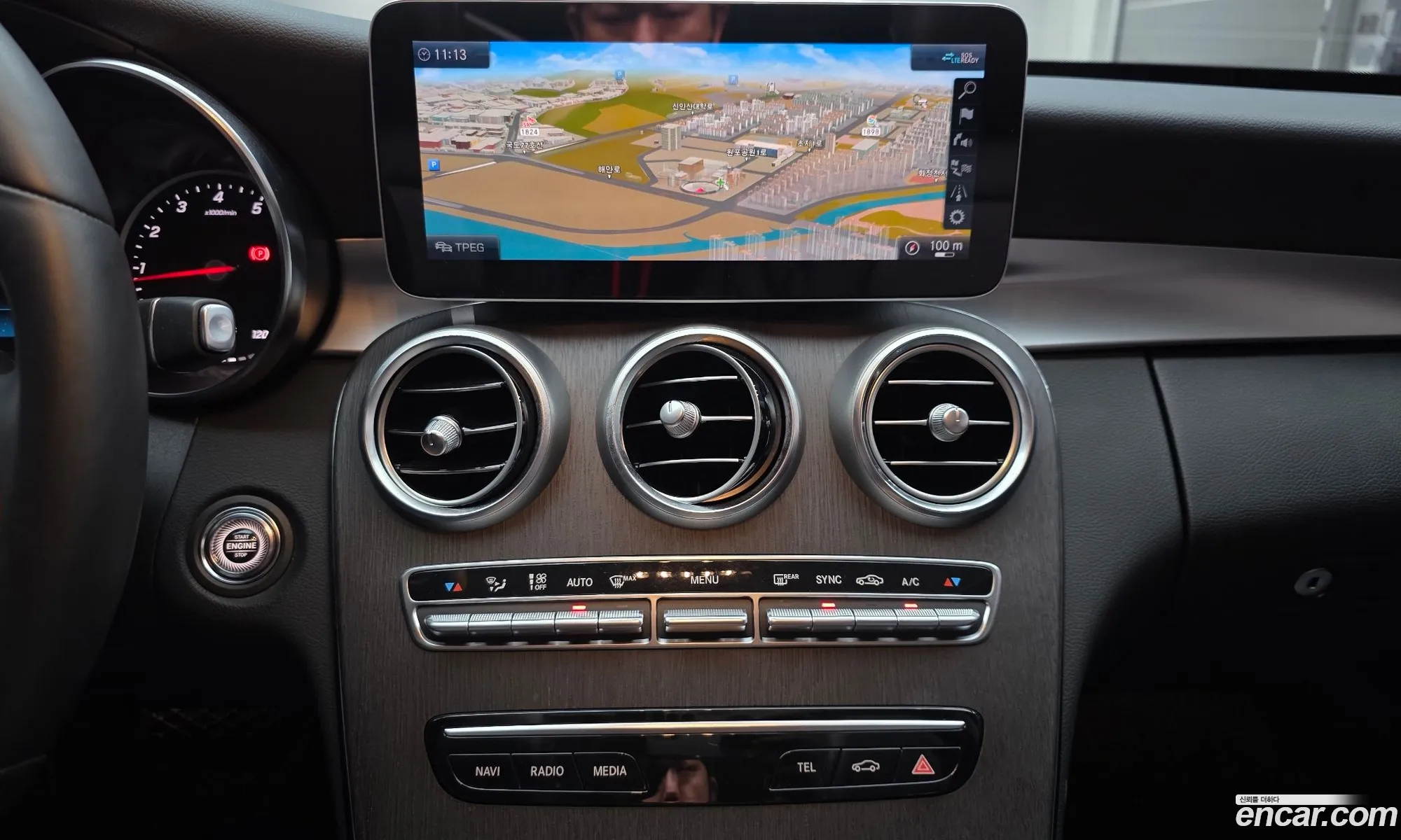 Mercedes-Benz C-Class W205 2020 — 24