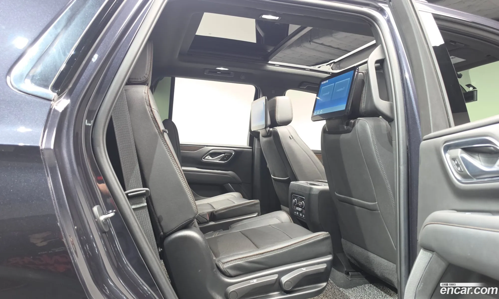 Chevrolet (GM Daewoo) Tahoe 2023 — 34