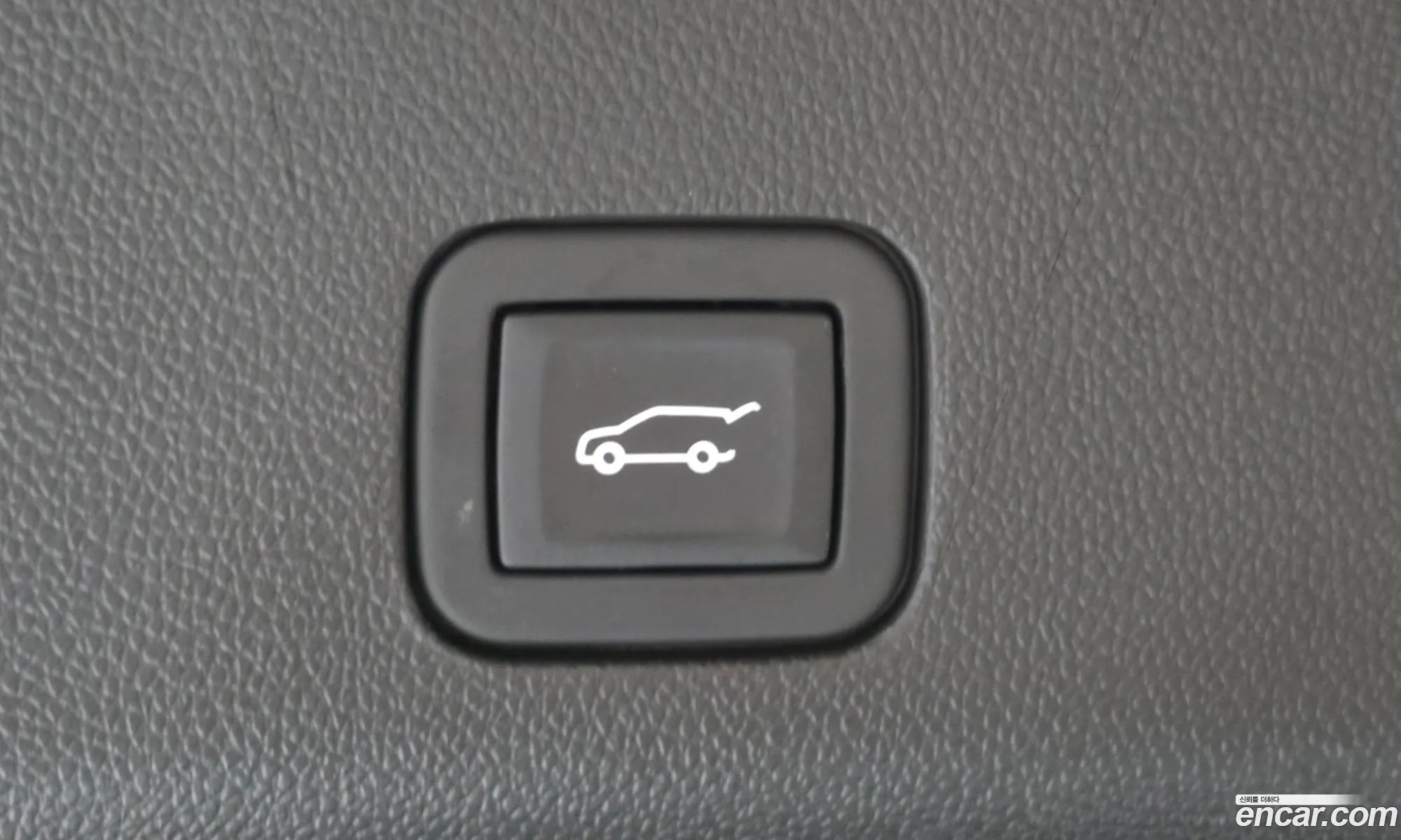 Chevrolet (GM Daewoo) Tahoe 2023 — 7