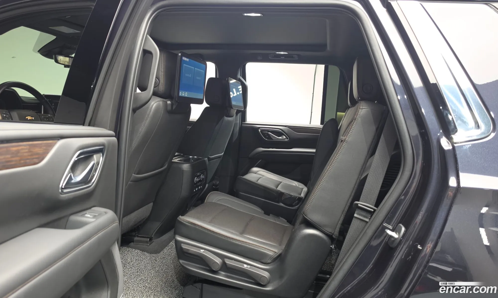 Chevrolet (GM Daewoo) Tahoe 2023 — 24