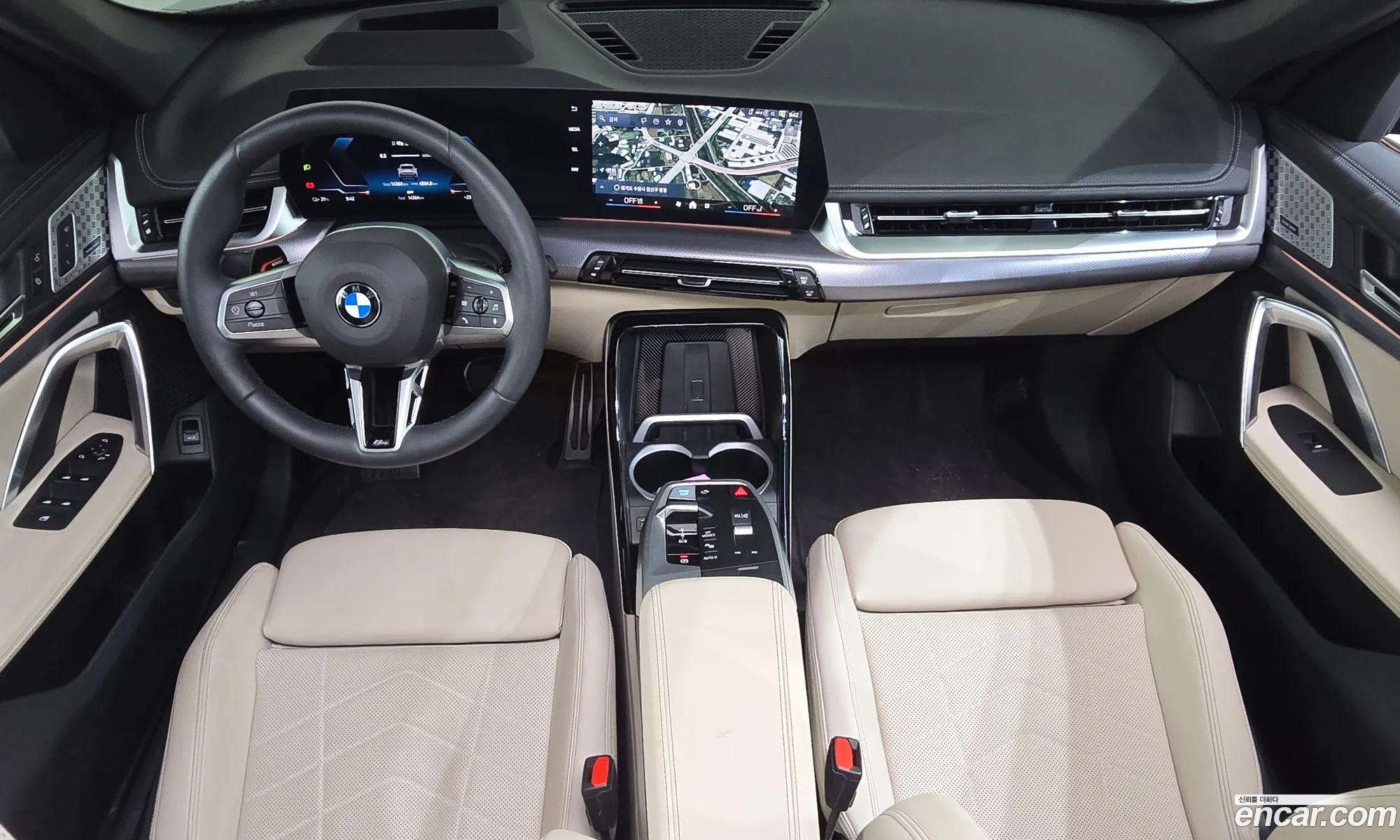 BMW iX1