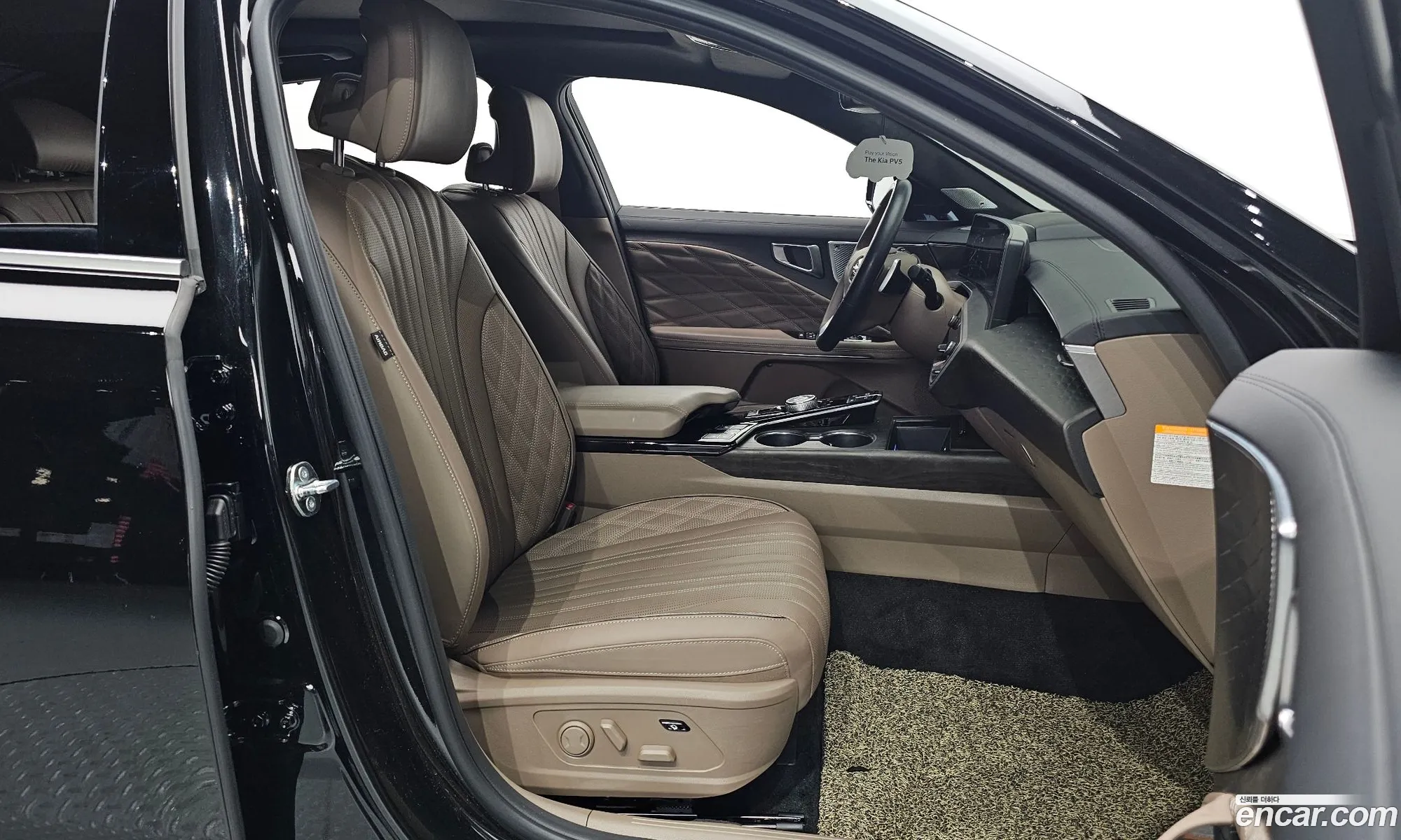 Kia K8 Hybrid 2024 — 13