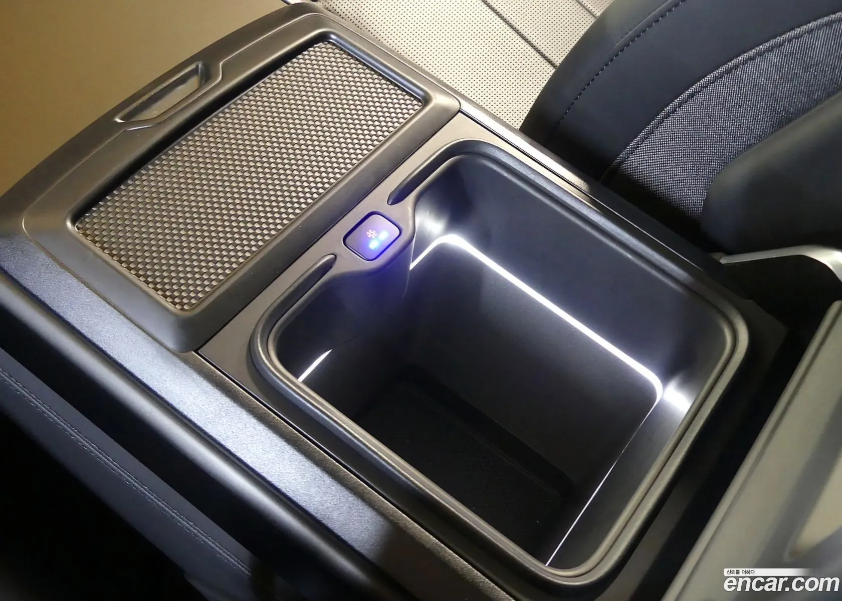 Land Rover Range Rover 2024 — 12
