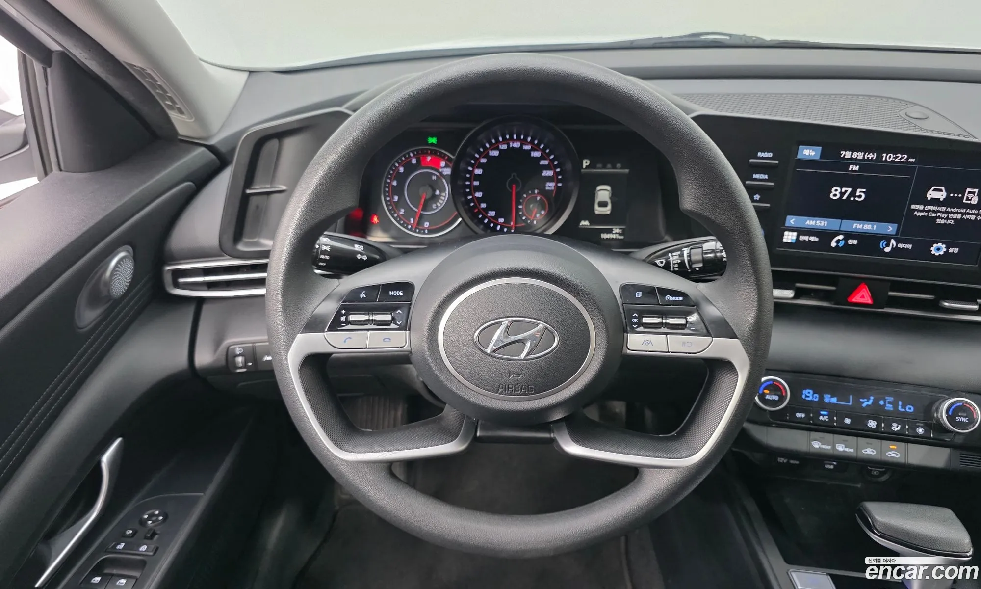Hyundai Elantra 2022 — 13