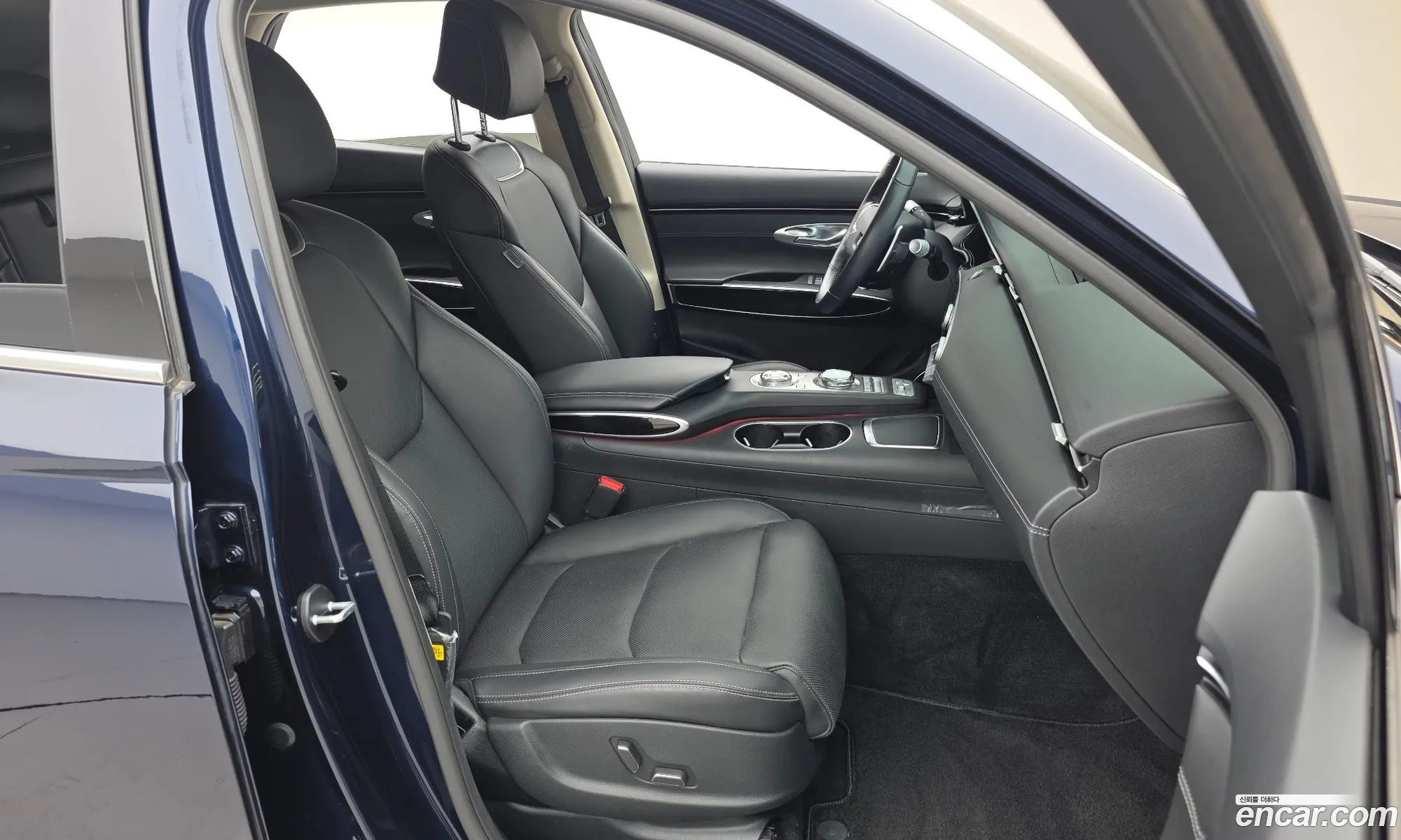 Genesis GV70 2022 — 4
