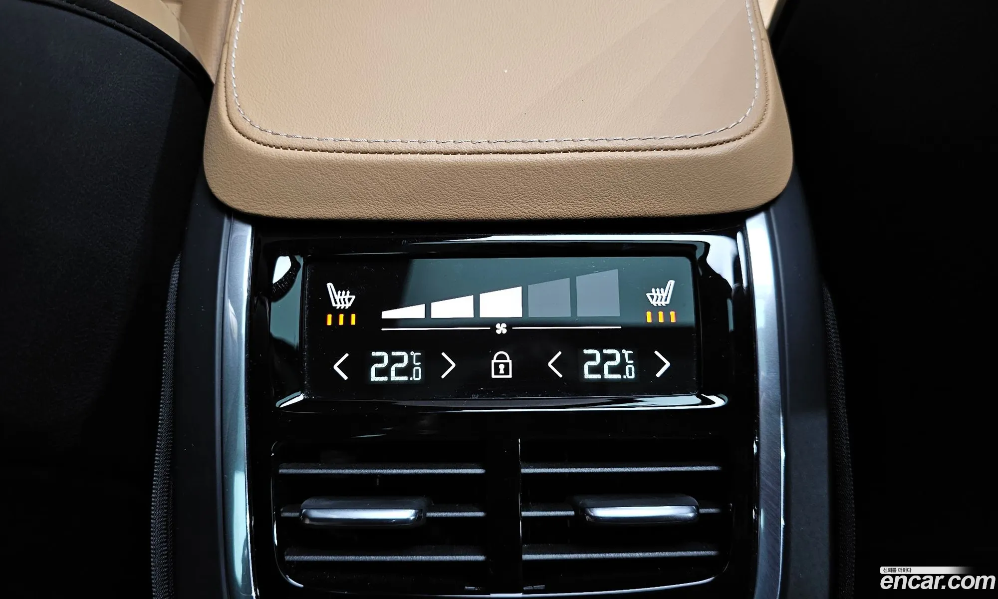 Volvo XC90 2023 YV1LF062XP1977147 — 26