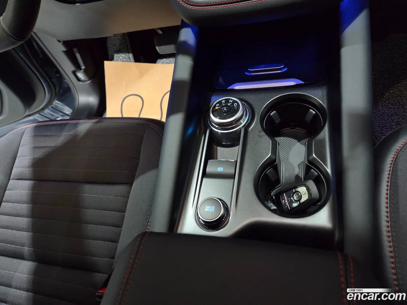 Ford Explorer 6th Gen 2025 — 18