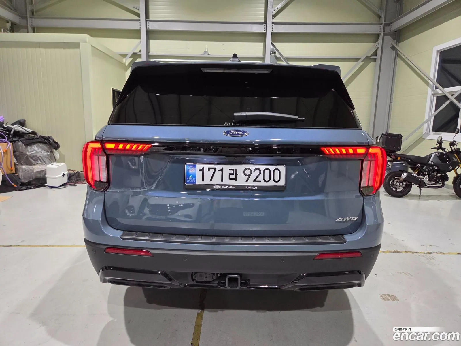 Ford Explorer 6th Gen 2025 — 16