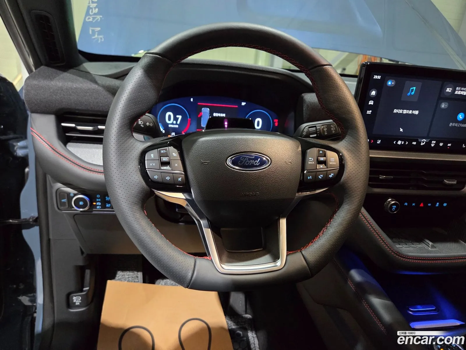 Ford Explorer 6th Gen 2025 — 10