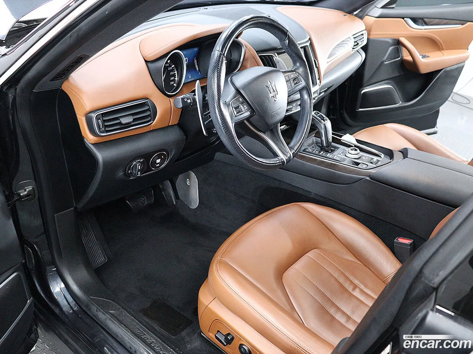 Maserati Levante 2019 — 18