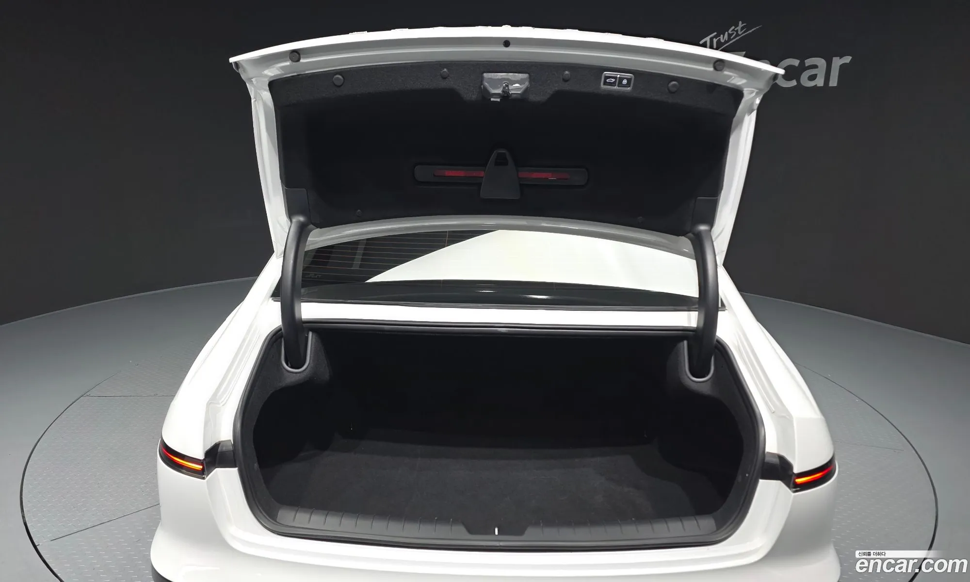 Hyundai Grandeur 2022 — 14