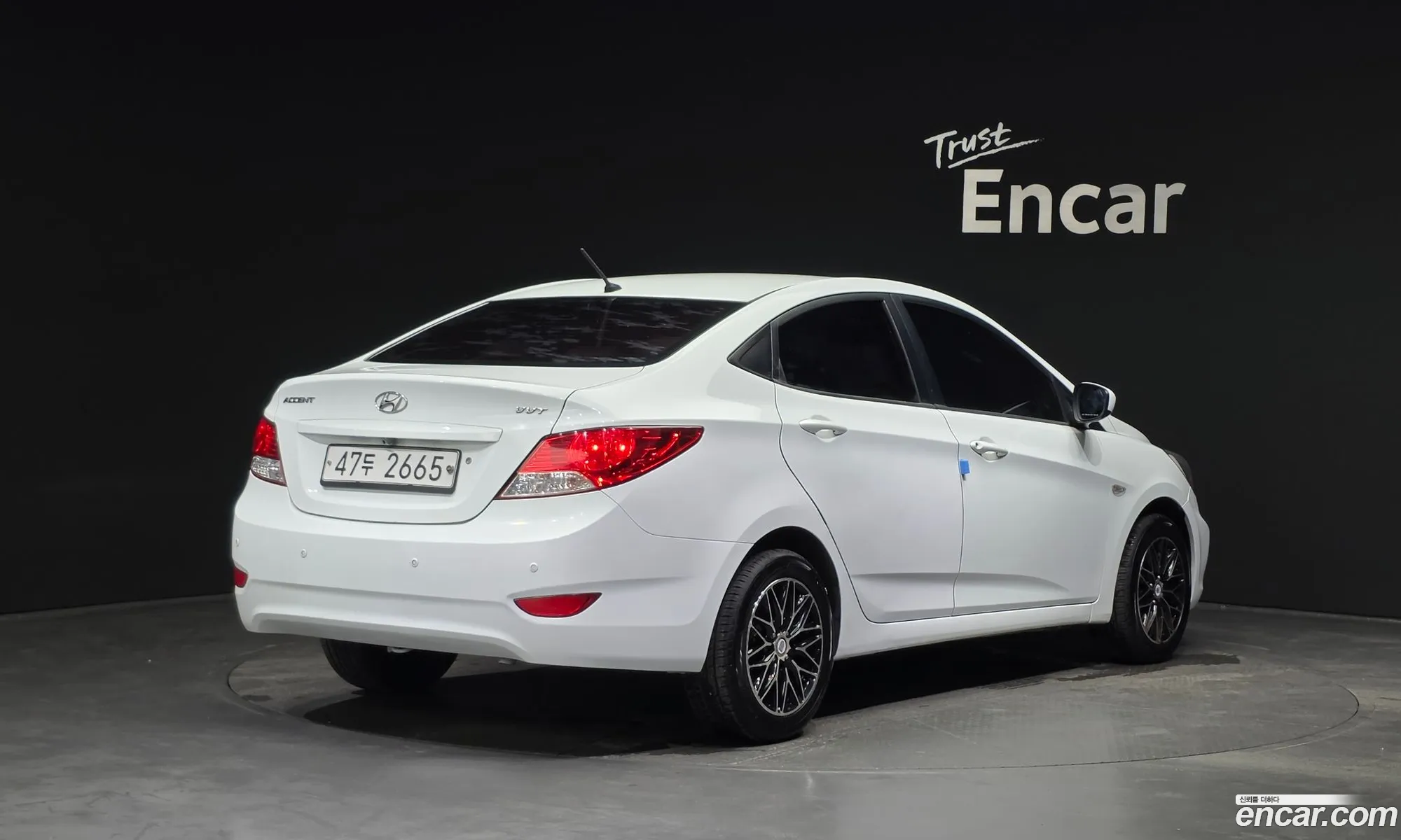 Hyundai Accent 2013 — 6